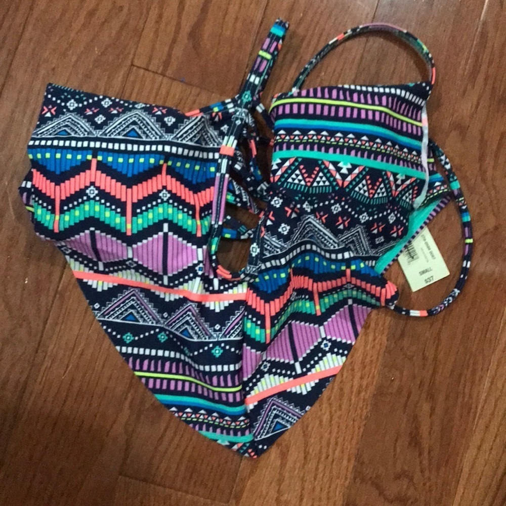 NWT juniors swim top